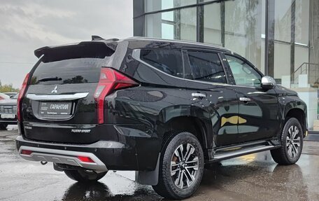 Mitsubishi Montero Sport, 2022 год, 3 900 000 рублей, 6 фотография