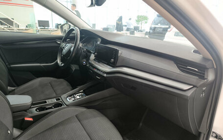Skoda Octavia IV, 2021 год, 1 680 000 рублей, 11 фотография