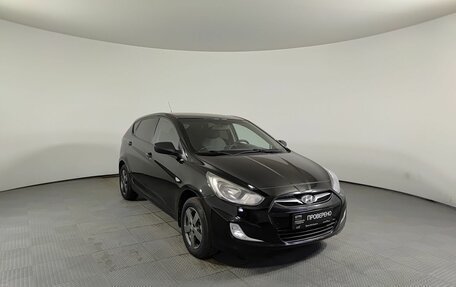 Hyundai Solaris II рестайлинг, 2012 год, 640 000 рублей, 3 фотография