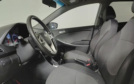 Hyundai Solaris II рестайлинг, 2012 год, 640 000 рублей, 16 фотография