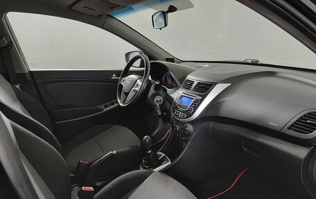 Hyundai Solaris II рестайлинг, 2012 год, 640 000 рублей, 11 фотография