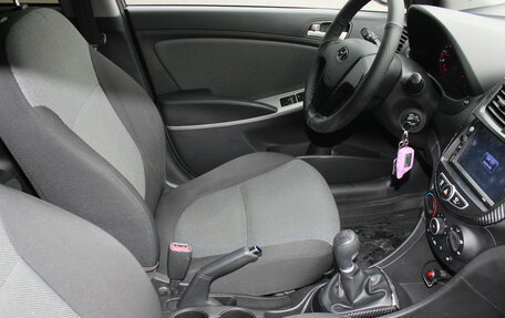 Hyundai Solaris II рестайлинг, 2011 год, 647 000 рублей, 14 фотография