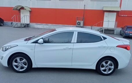 Hyundai Elantra V, 2012 год, 960 000 рублей, 3 фотография
