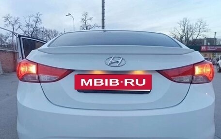 Hyundai Elantra V, 2012 год, 960 000 рублей, 6 фотография