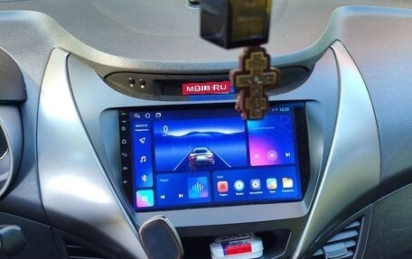 Hyundai Elantra V, 2012 год, 960 000 рублей, 12 фотография