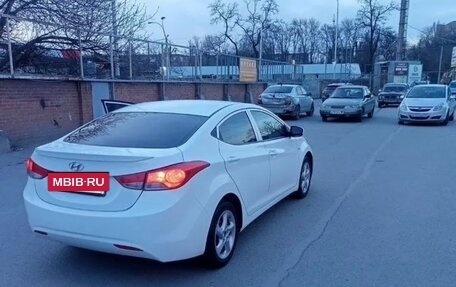 Hyundai Elantra V, 2012 год, 960 000 рублей, 7 фотография