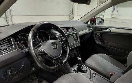 Volkswagen Tiguan II, 2017 год, 1 870 000 рублей, 16 фотография