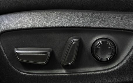 Toyota RAV4, 2020 год, 3 360 000 рублей, 13 фотография