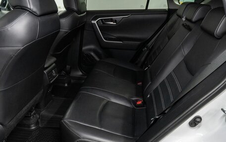 Toyota RAV4, 2020 год, 3 360 000 рублей, 14 фотография