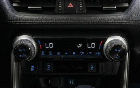 Toyota RAV4, 2020 год, 3 360 000 рублей, 20 фотография