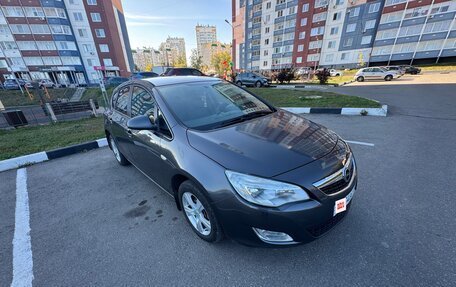 Opel Astra J, 2011 год, 520 000 рублей, 2 фотография