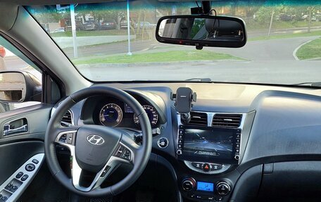Hyundai Accent IV, 2011 год, 800 000 рублей, 3 фотография