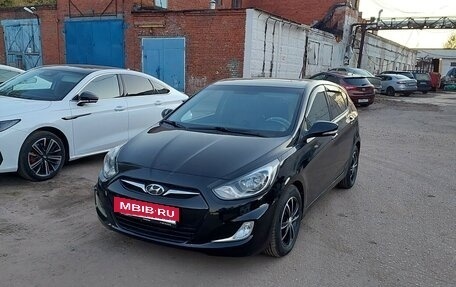 Hyundai Accent IV, 2011 год, 800 000 рублей, 4 фотография