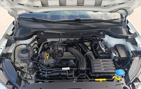 Volkswagen Taos, 2021 год, 2 370 000 рублей, 39 фотография