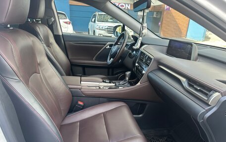Lexus RX IV рестайлинг, 2019 год, 4 590 000 рублей, 8 фотография