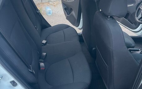 Hyundai Solaris II рестайлинг, 2015 год, 930 000 рублей, 13 фотография