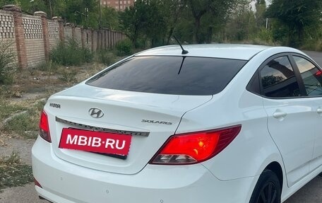 Hyundai Solaris II рестайлинг, 2015 год, 930 000 рублей, 6 фотография