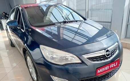 Opel Astra J, 2012 год, 549 000 рублей, 2 фотография