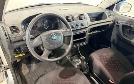 Skoda Fabia II, 2010 год, 420 000 рублей, 11 фотография