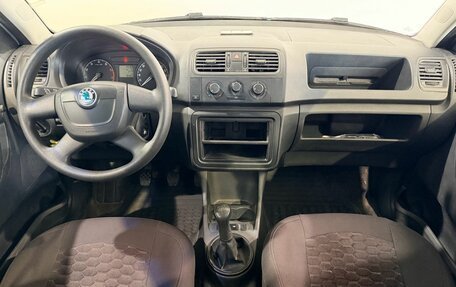 Skoda Fabia II, 2010 год, 420 000 рублей, 12 фотография