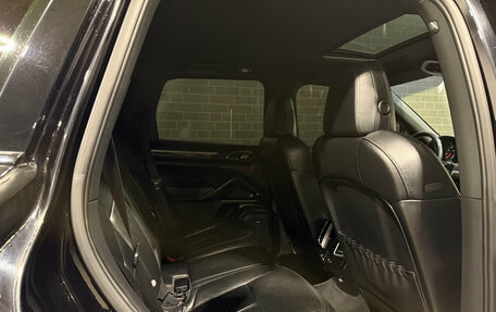 Porsche Cayenne III, 2011 год, 2 115 000 рублей, 18 фотография