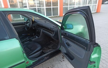 Audi A4, 1998 год, 220 000 рублей, 13 фотография