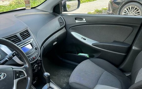 Hyundai Solaris II рестайлинг, 2013 год, 780 000 рублей, 3 фотография