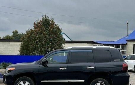 Toyota Land Cruiser 200, 2014 год, 3 550 000 рублей, 2 фотография