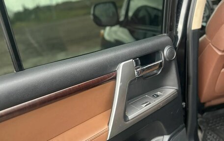 Toyota Land Cruiser 200, 2014 год, 3 550 000 рублей, 13 фотография