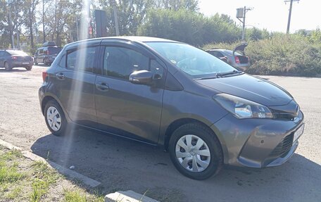 Toyota Vitz, 2014 год, 800 000 рублей, 3 фотография
