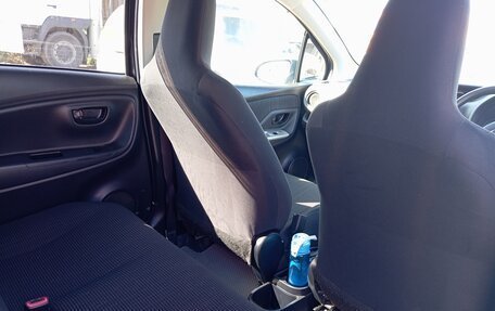 Toyota Vitz, 2014 год, 800 000 рублей, 6 фотография