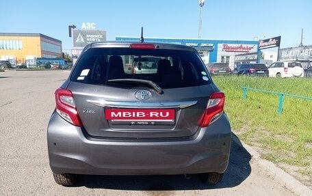 Toyota Vitz, 2014 год, 800 000 рублей, 4 фотография