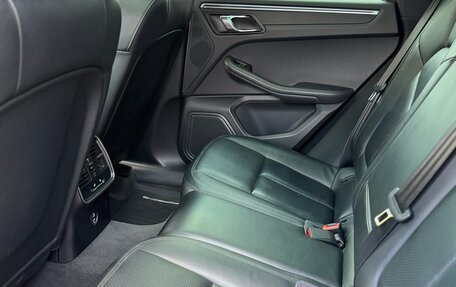 Porsche Macan I рестайлинг, 2021 год, 5 350 000 рублей, 40 фотография