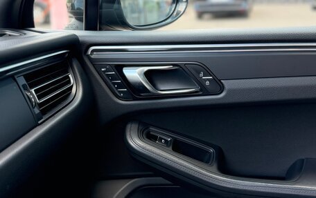 Porsche Macan I рестайлинг, 2021 год, 5 350 000 рублей, 31 фотография