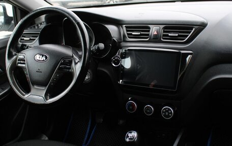 KIA Rio III рестайлинг, 2017 год, 999 000 рублей, 16 фотография