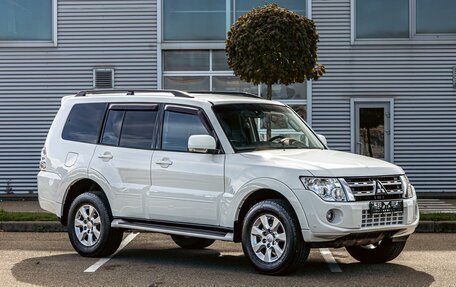Mitsubishi Pajero IV, 2014 год, 2 035 000 рублей, 3 фотография