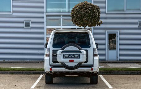 Mitsubishi Pajero IV, 2014 год, 2 035 000 рублей, 5 фотография