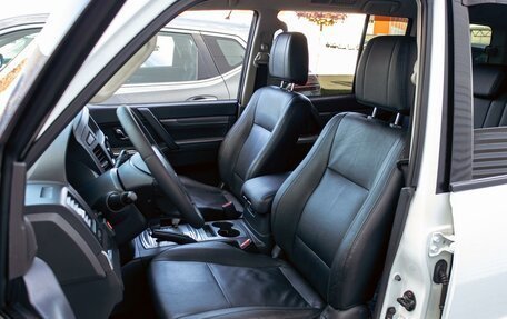 Mitsubishi Pajero IV, 2014 год, 2 035 000 рублей, 11 фотография