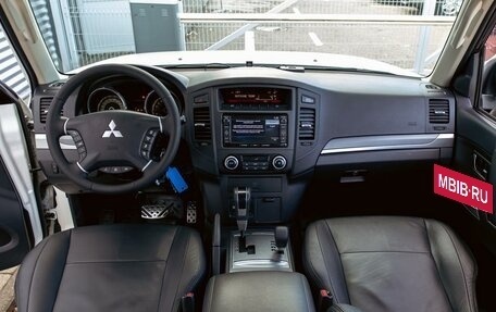 Mitsubishi Pajero IV, 2014 год, 2 035 000 рублей, 16 фотография