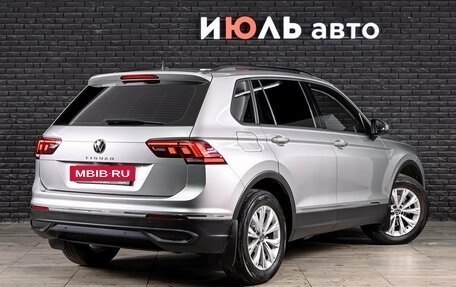 Volkswagen Tiguan II, 2021 год, 2 785 000 рублей, 4 фотография