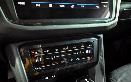 Volkswagen Tiguan II, 2021 год, 2 785 000 рублей, 15 фотография