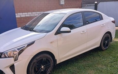 KIA Rio IV, 2021 год, 1 900 000 рублей, 1 фотография