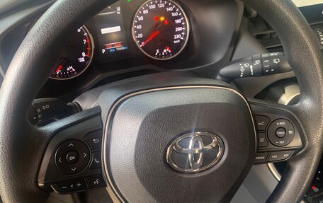 Toyota RAV4, 2025 год, 3 300 000 рублей, 10 фотография