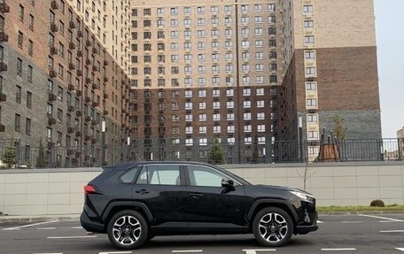 Toyota RAV4, 2025 год, 3 300 000 рублей, 6 фотография