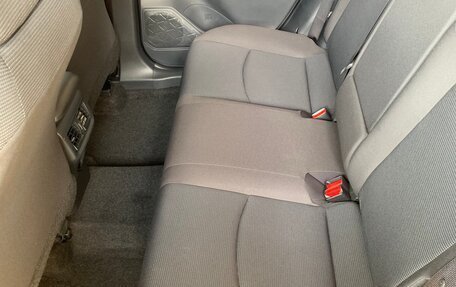 Toyota RAV4, 2025 год, 3 300 000 рублей, 14 фотография