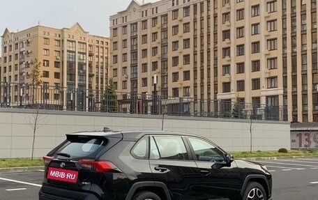 Toyota RAV4, 2025 год, 3 300 000 рублей, 4 фотография