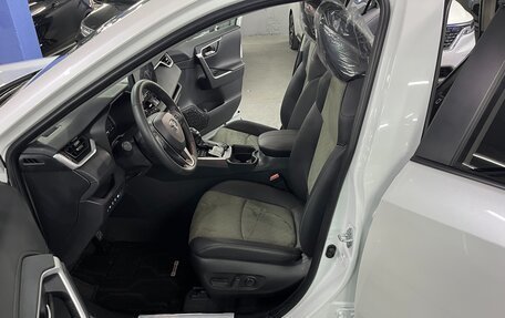 Toyota RAV4, 2025 год, 3 849 000 рублей, 21 фотография