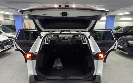 Toyota RAV4, 2025 год, 3 849 000 рублей, 25 фотография