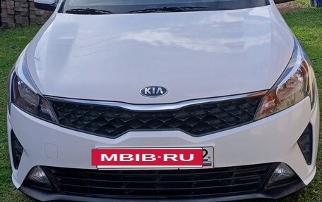 KIA Rio IV, 2021 год, 1 900 000 рублей, 2 фотография