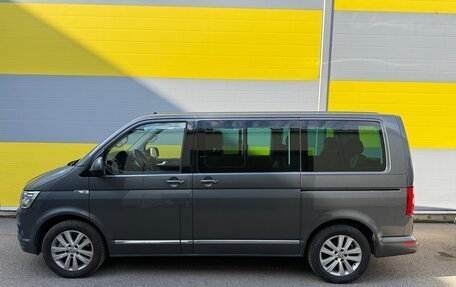 Volkswagen Multivan T6 рестайлинг, 2018 год, 4 100 000 рублей, 7 фотография